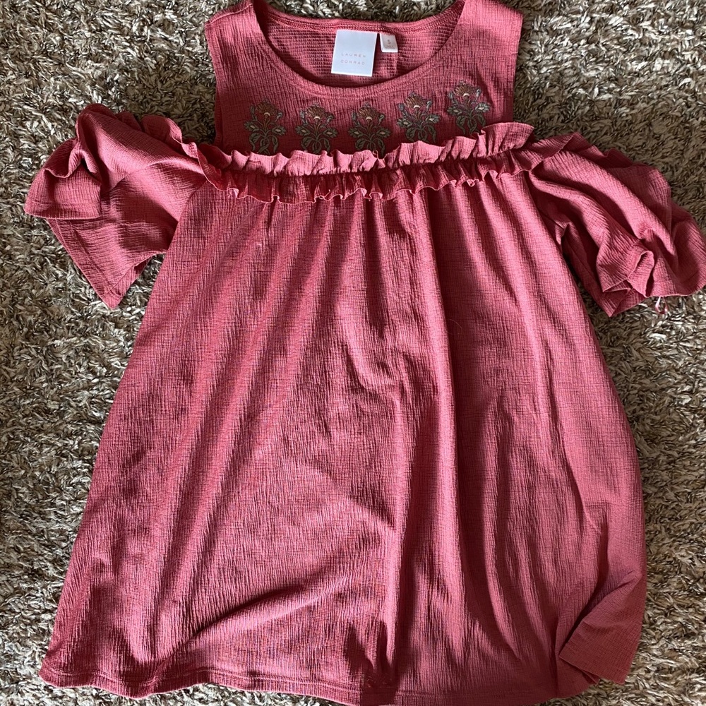 Lauren Conrad short sleeve top